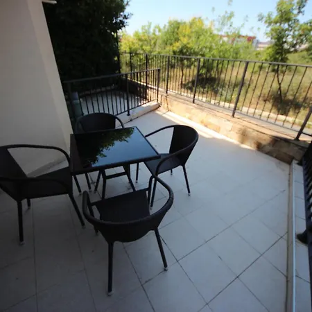 Menada Luxor Apartman