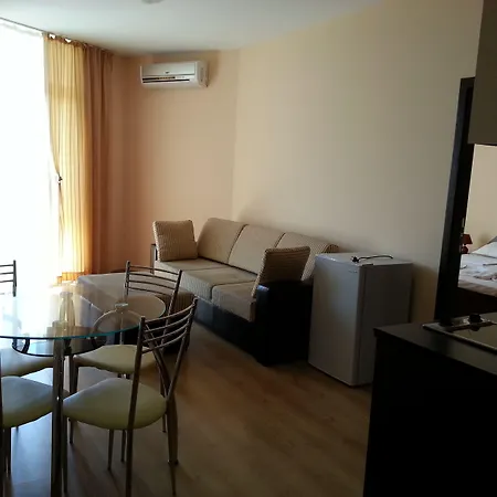 شقة Menada Luxor *
