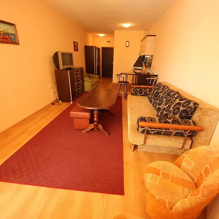 Menada Luxor Szveti Vlasz