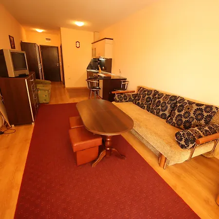 Menada Luxor Apartman *