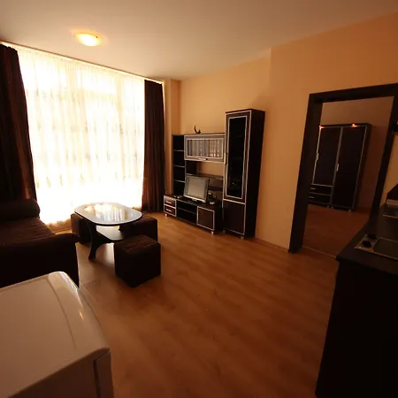 Menada Luxor Apartman *