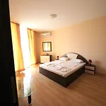 Menada Luxor Апартаменты