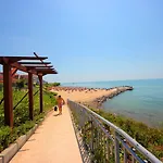 Menada Luxor Апартаменты