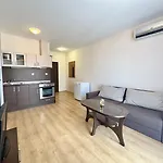 Апартаменты Menada Luxor *