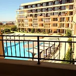Menada Luxor Апартаменты Свети-Влас