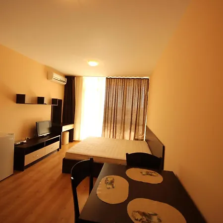 Menada Luxor Apartment Sveti Vlas