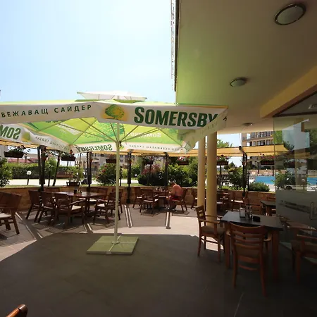 Menada Luxor Apartmán *