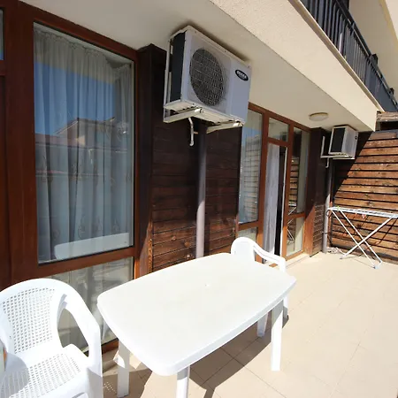 Menada Luxor Apartmán Sveti Vlas