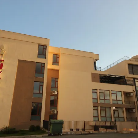 Menada Luxor Apartmán Sveti Vlas