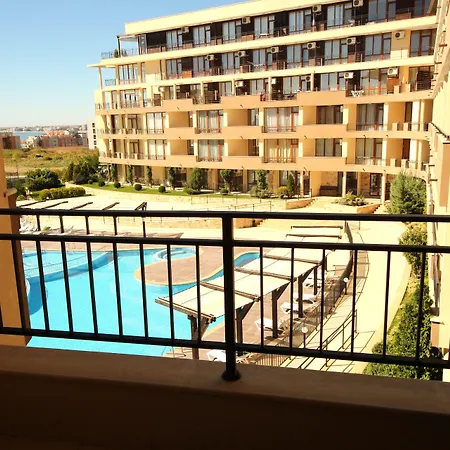 Menada Luxor Διαμέρισμα Sveti Vlas