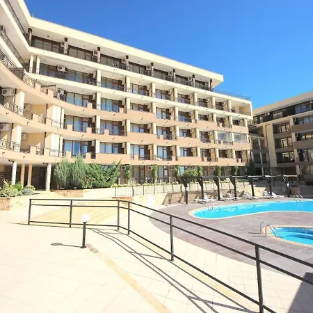 Menada Luxor Apartamento