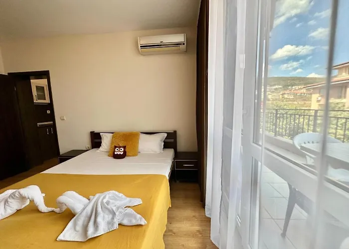 Menada Luxor 公寓 *