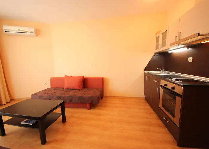 Menada Luxor Apartament *