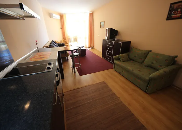 公寓 Menada Luxor *