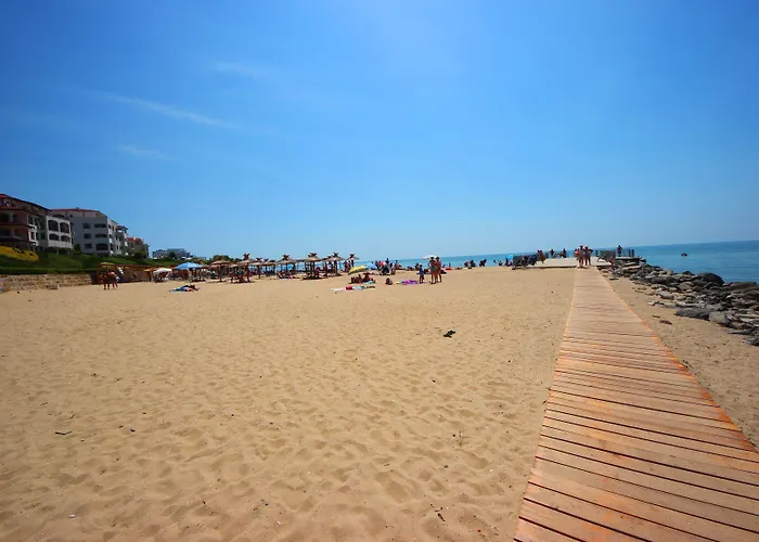 Menada Luxor Apartman Szveti Vlasz