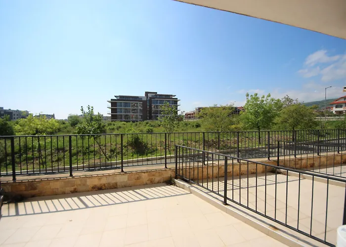 公寓 Menada Luxor *